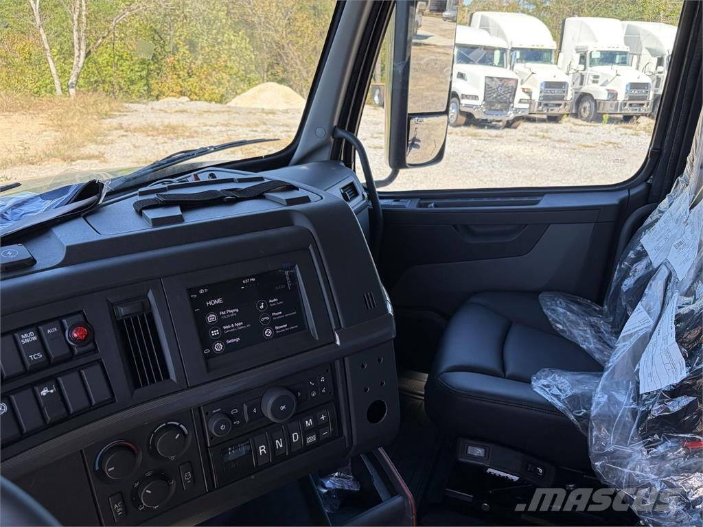 Volvo VAH64600 吊鉤式起重車