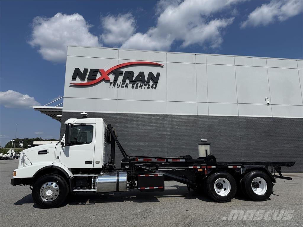 Volvo VHD64F300 其他貨車