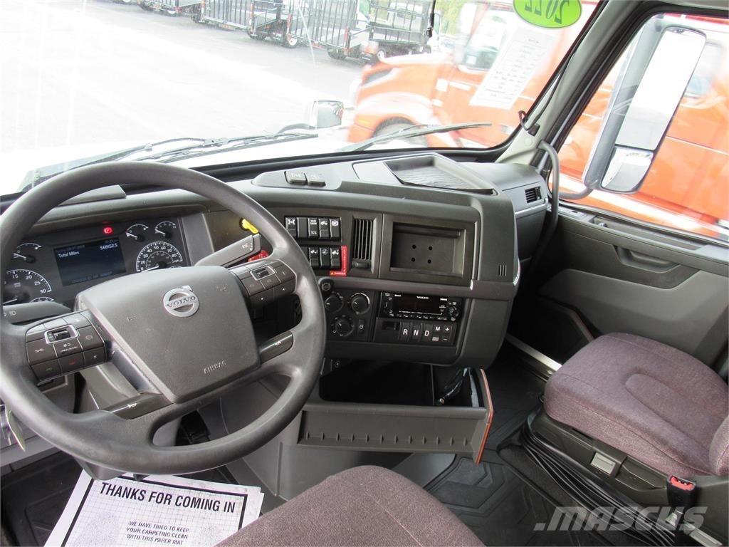 Volvo VNL 860 曳引機組件