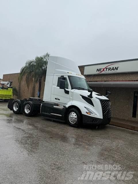 Volvo VNL64T300 曳引機組件