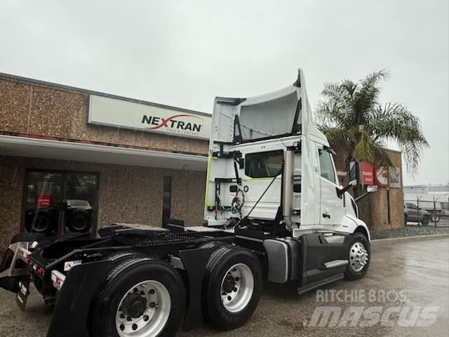 Volvo VNL64T300 曳引機組件