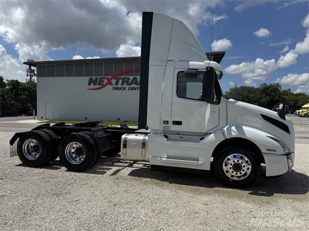Volvo VNL64T300 曳引機組件
