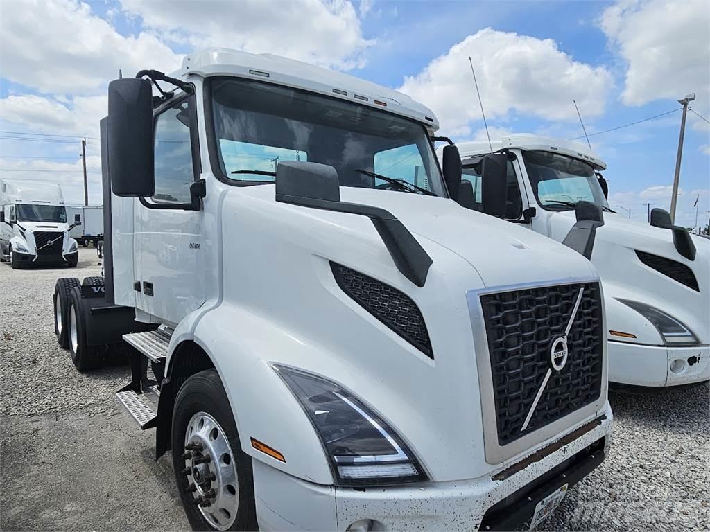 Volvo VNL64T300 曳引機組件