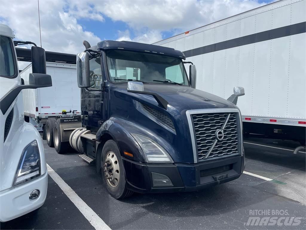Volvo VNL64T300 曳引機組件