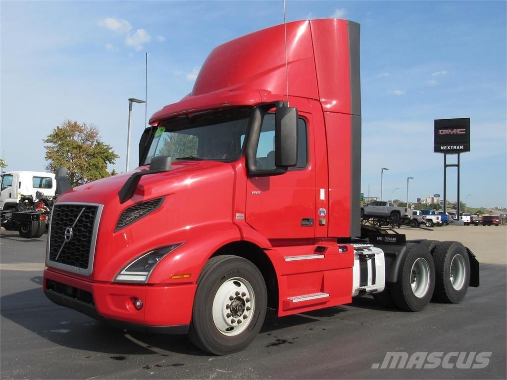 Volvo VNL64T300 曳引機組件