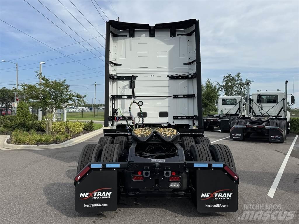Volvo VNL64T660 曳引機組件