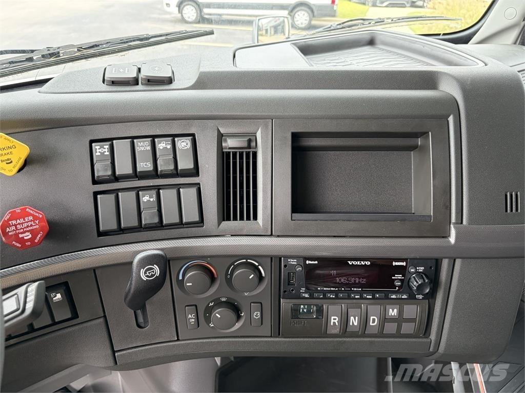 Volvo VNL64T740 曳引機組件