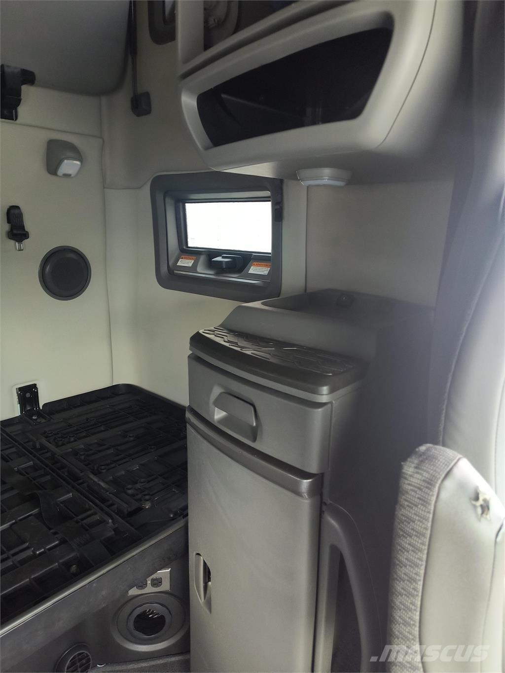 Volvo VNL64T760 曳引機組件