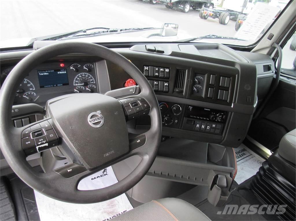 Volvo VNL64T760 曳引機組件