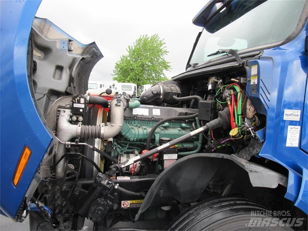 Volvo VNL64T760 曳引機組件