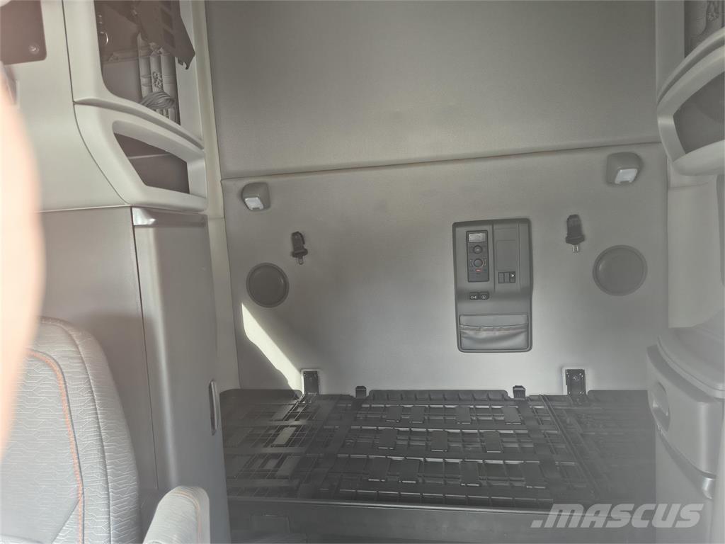 Volvo VNL64T760 曳引機組件