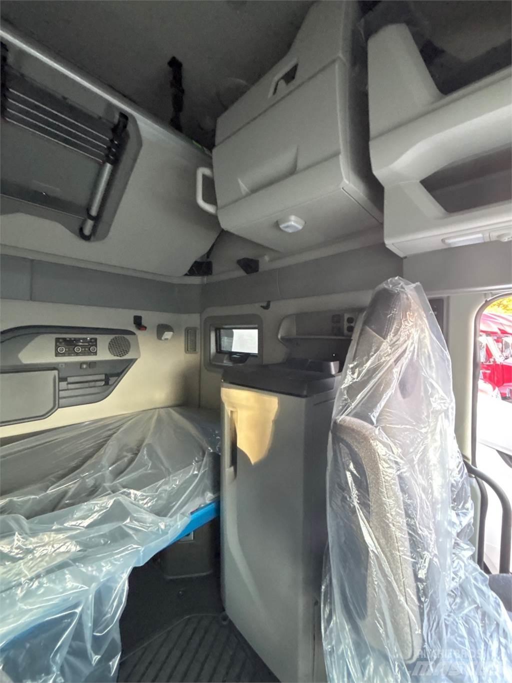 Volvo VNL64T860 曳引機組件