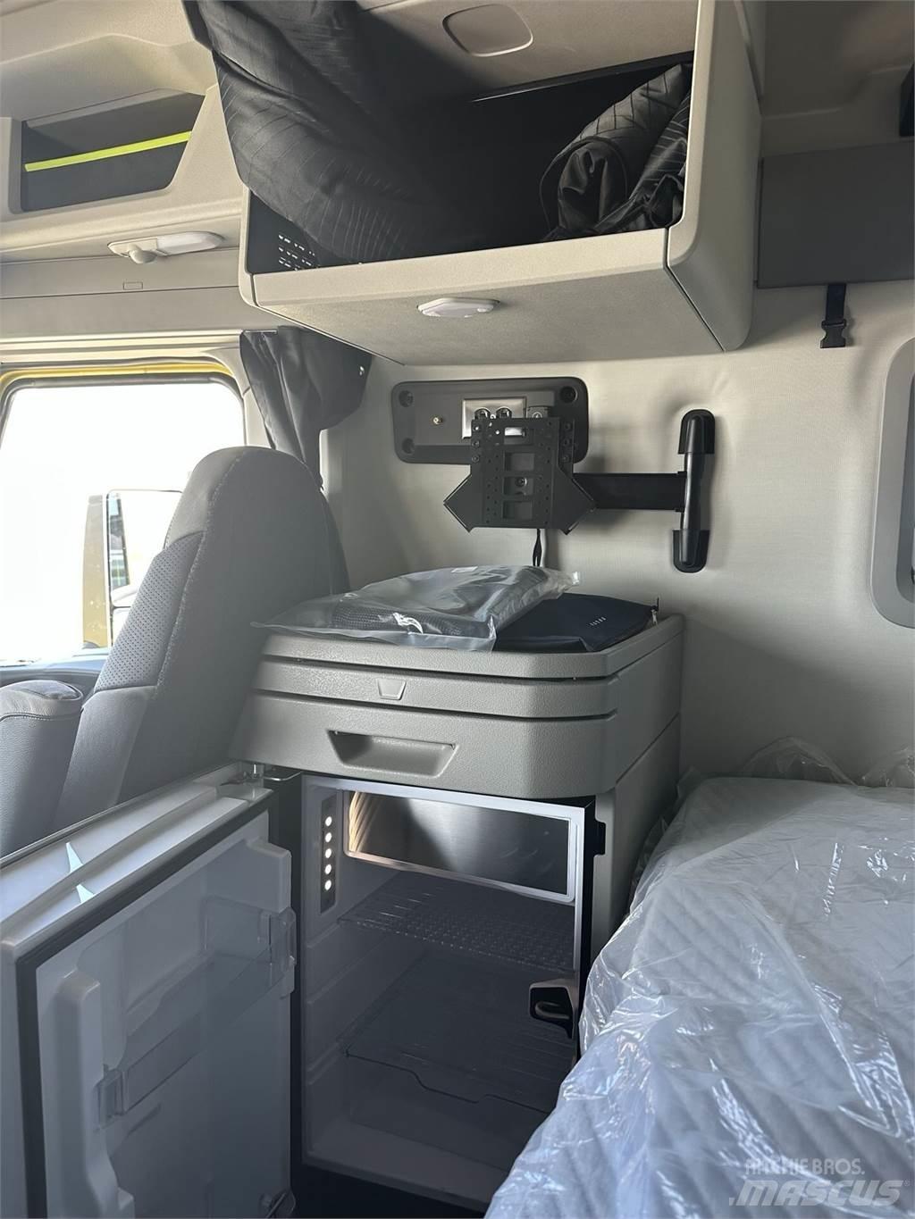 Volvo VNL64T860 曳引機組件