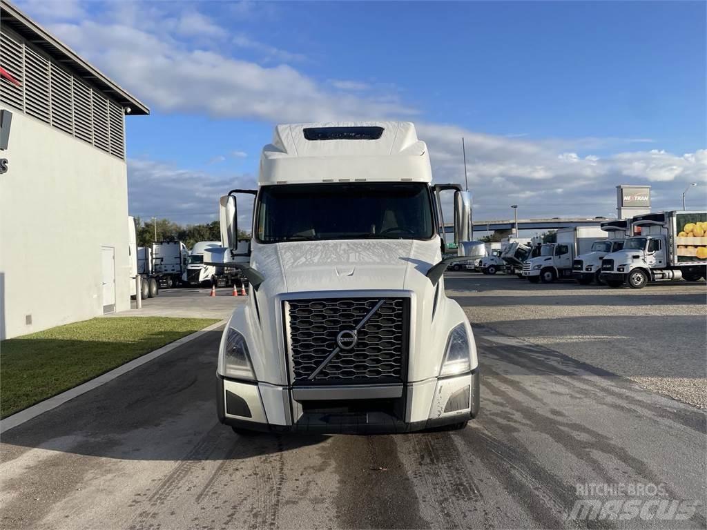 Volvo VNL64T860 曳引機組件