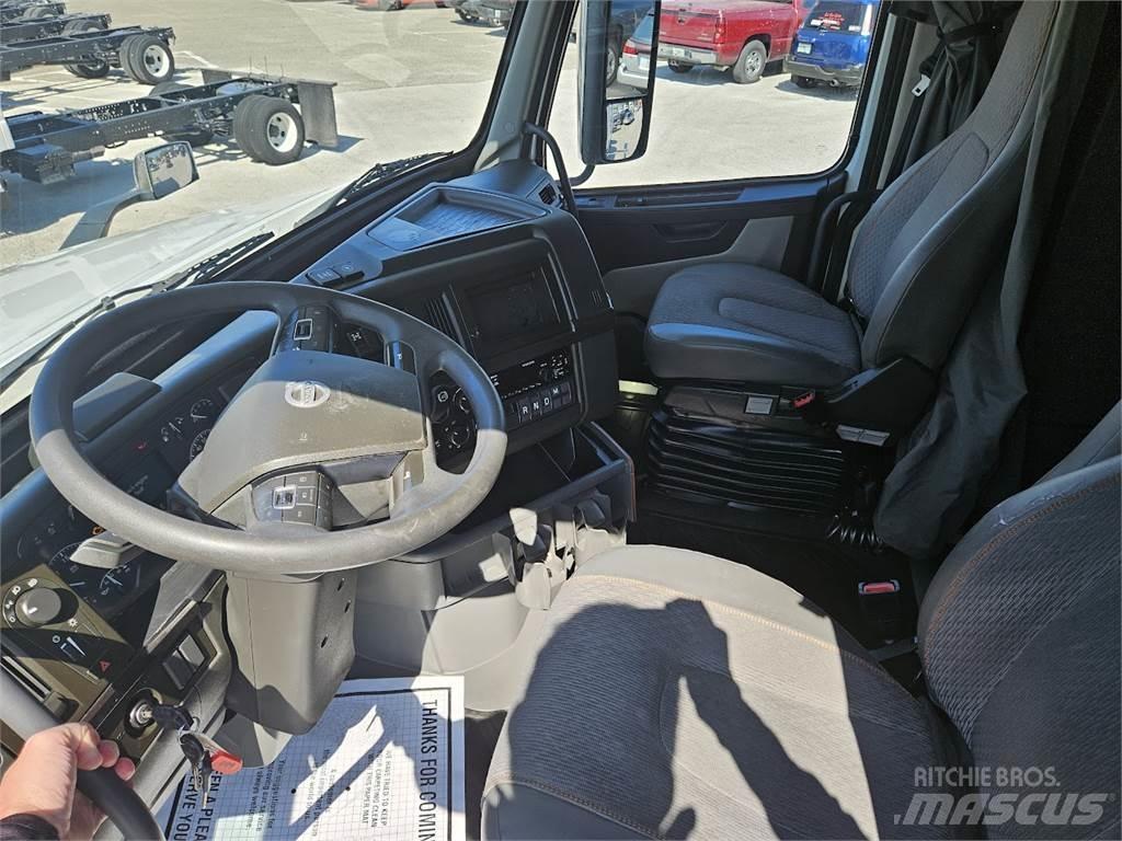 Volvo VNL64T860 曳引機組件