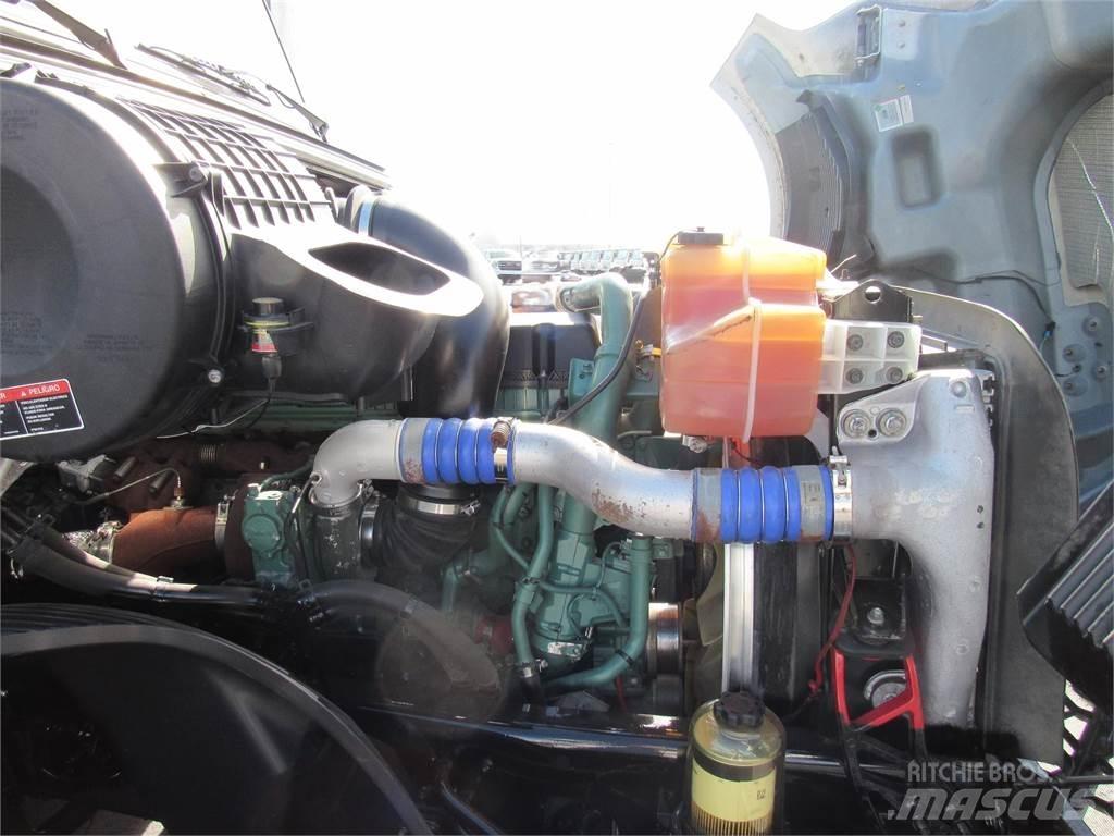 Volvo VNL64T860 曳引機組件
