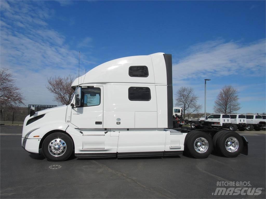 Volvo VNL64T860 曳引機組件