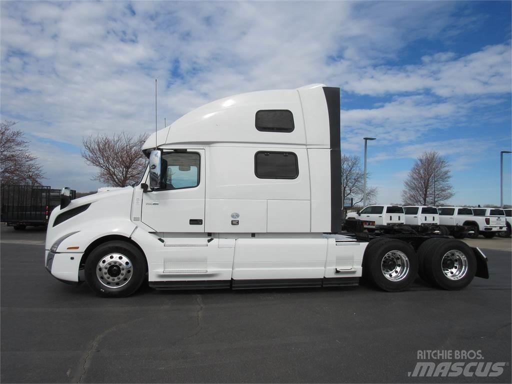 Volvo VNL64T860 曳引機組件