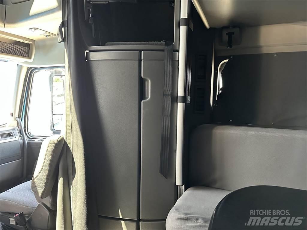 Volvo VNL64T860 曳引機組件