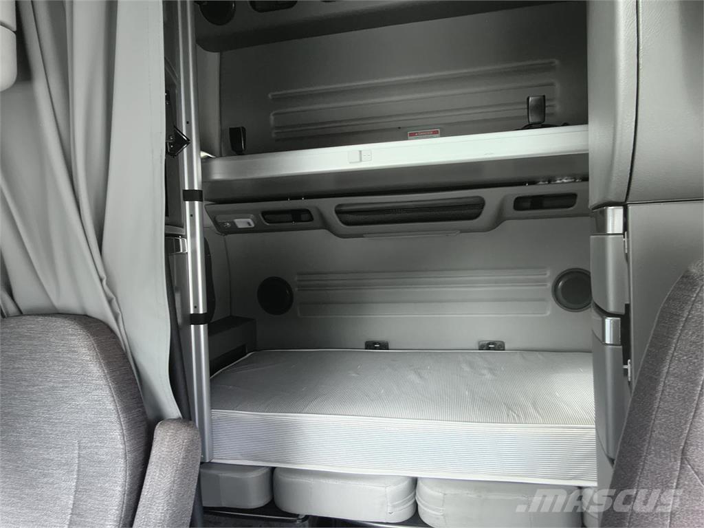 Volvo VNL64T860 曳引機組件