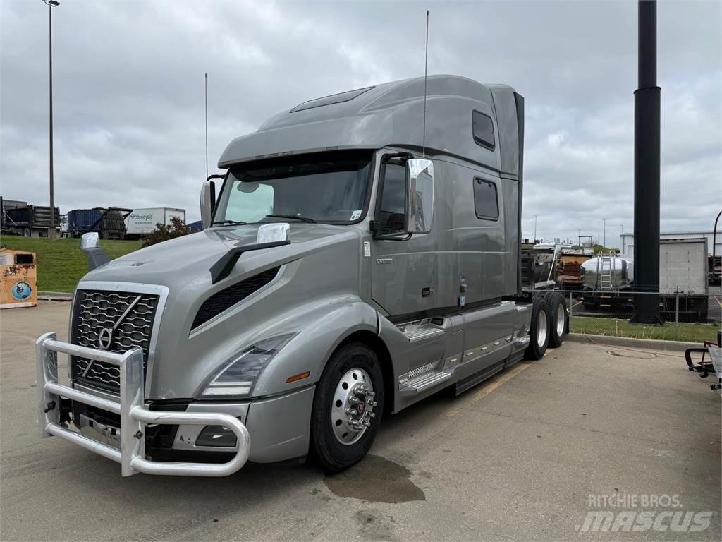 Volvo VNL860 曳引機組件