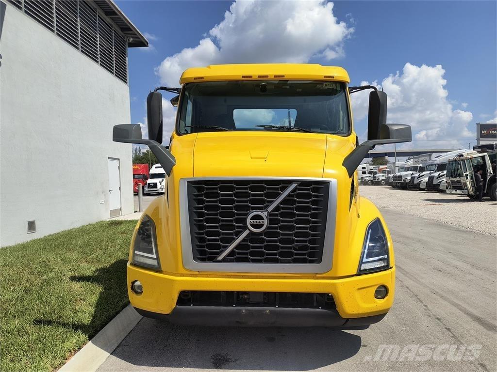 Volvo VNR64T 曳引機組件