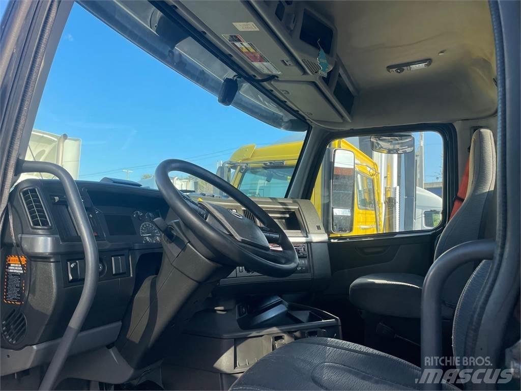 Volvo VNR64T 曳引機組件