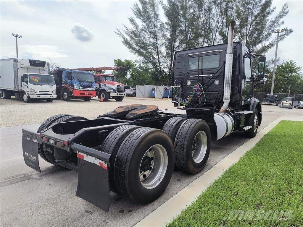 Volvo VNR64T 曳引機組件