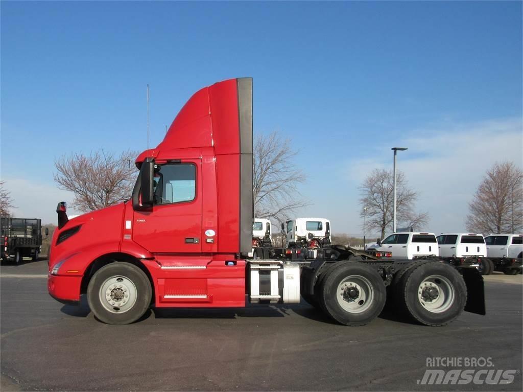 Volvo VNR64T300 曳引機組件