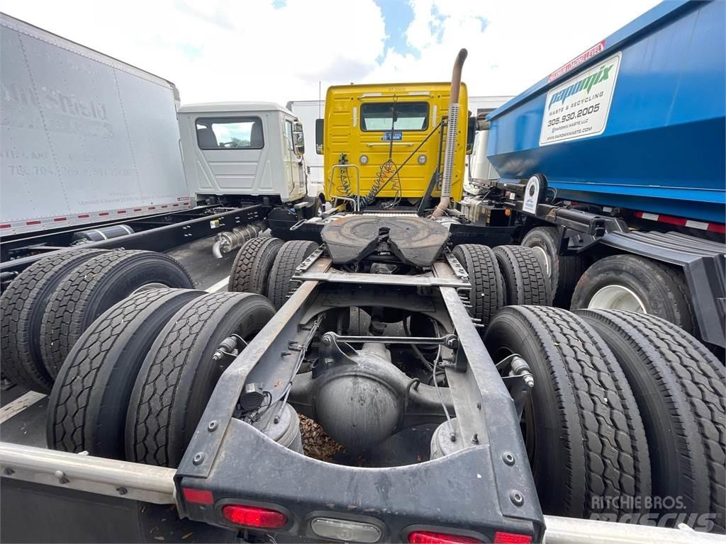 Volvo VNR64T300 曳引機組件