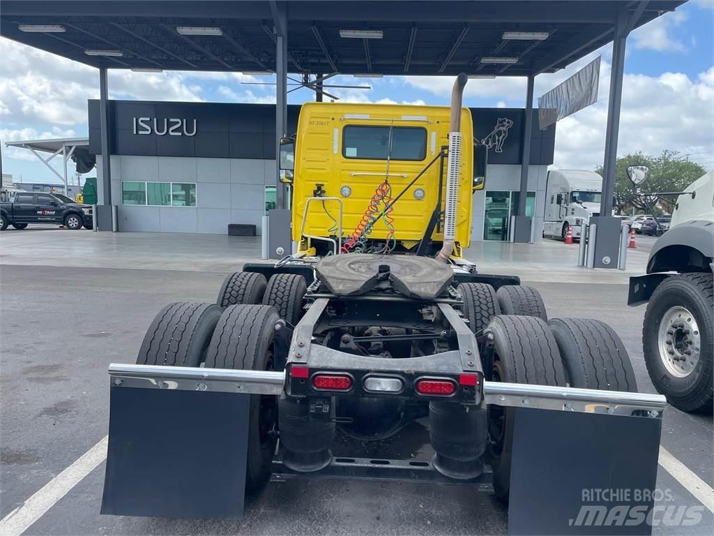 Volvo VNR64T300 曳引機組件