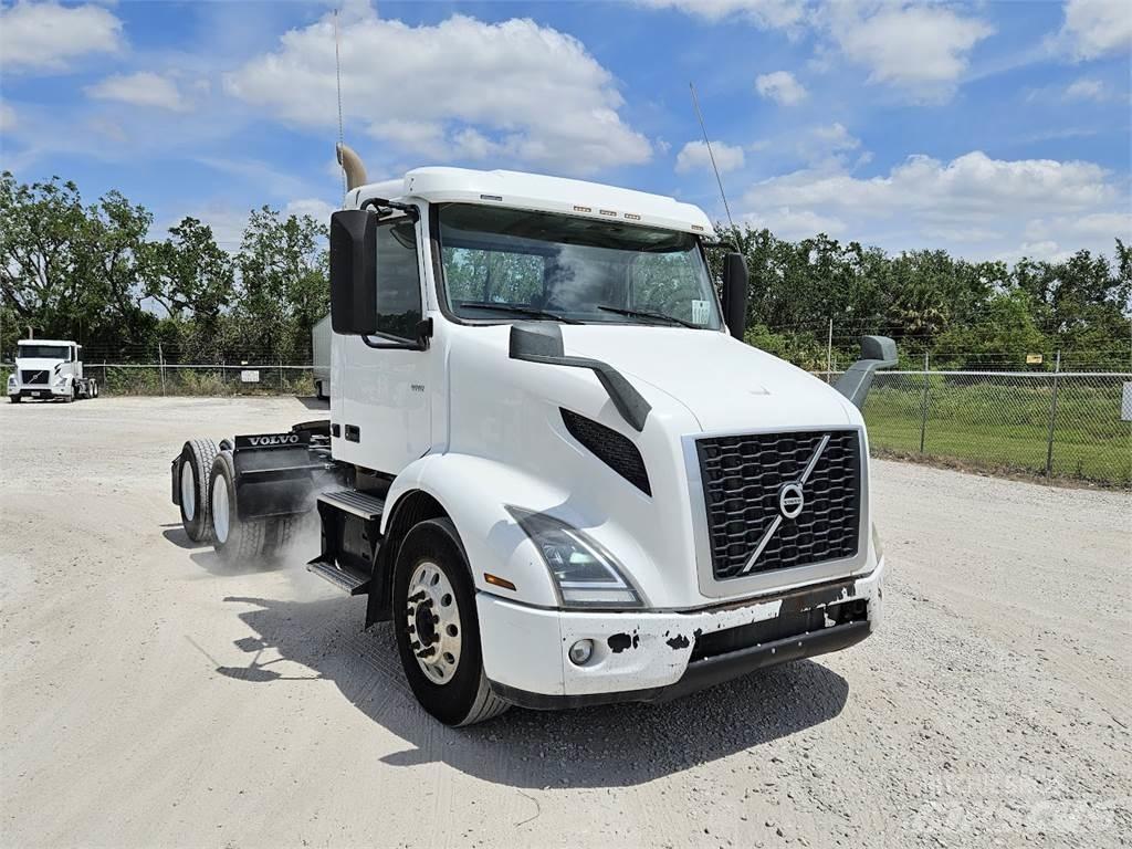 Volvo VNR64T300 曳引機組件