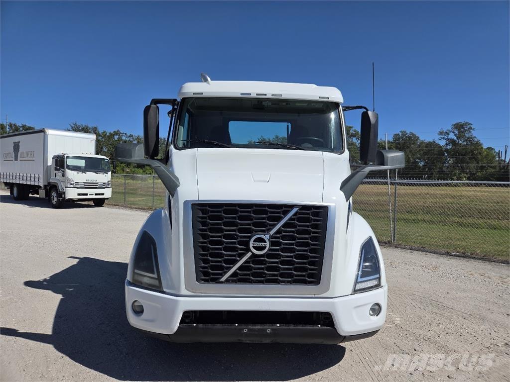 Volvo VNR64T300 曳引機組件