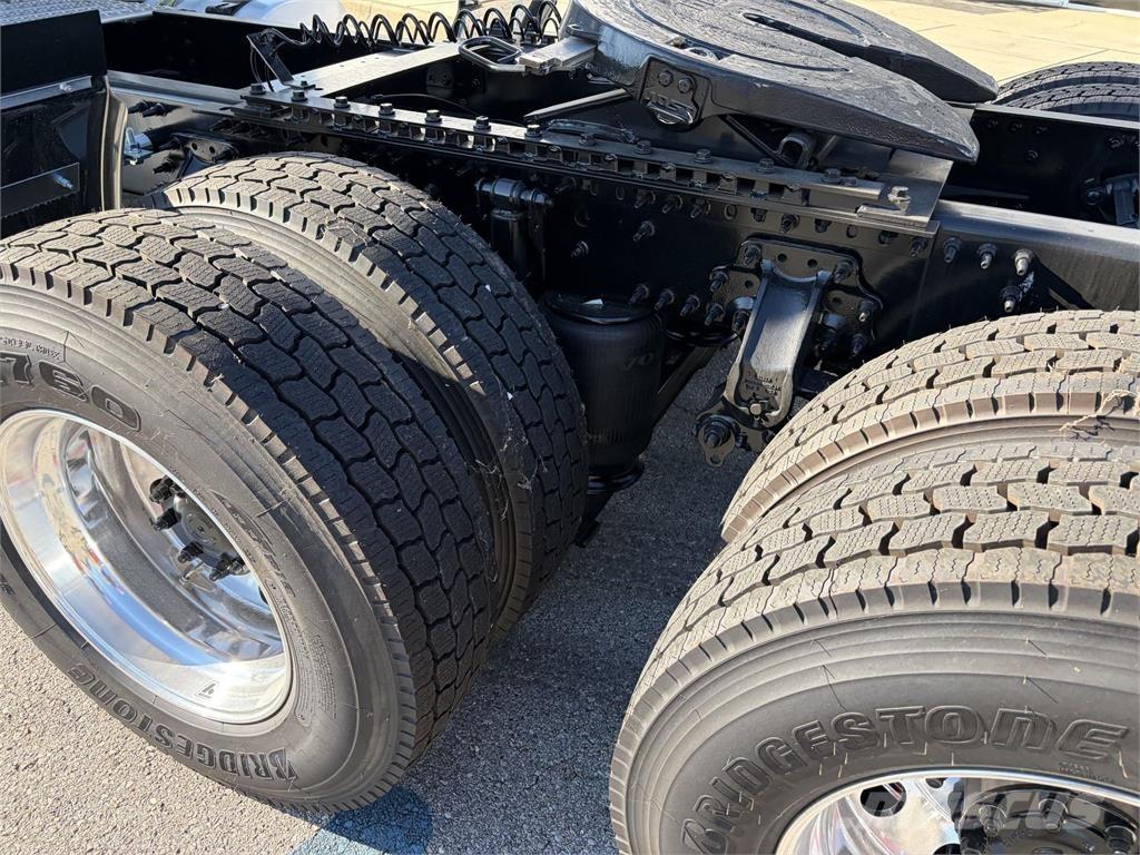 Volvo VNR64T300 曳引機組件