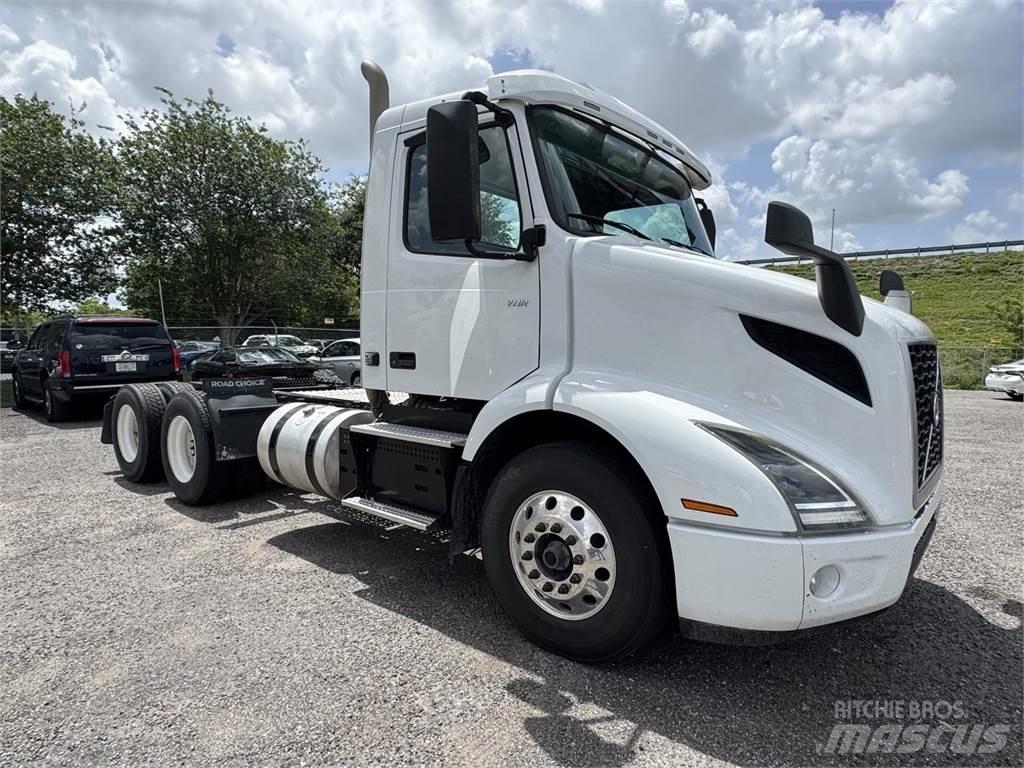 Volvo VNR64T300 曳引機組件