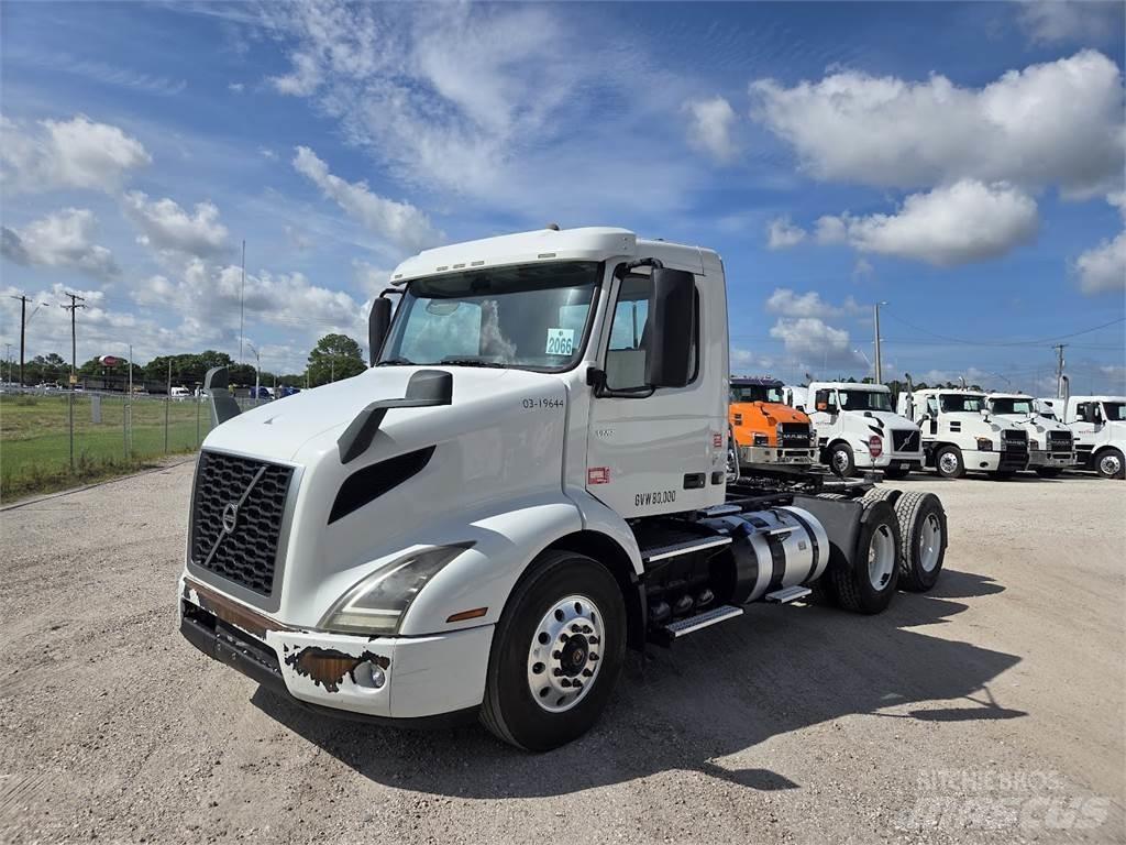 Volvo VNR64T300 曳引機組件