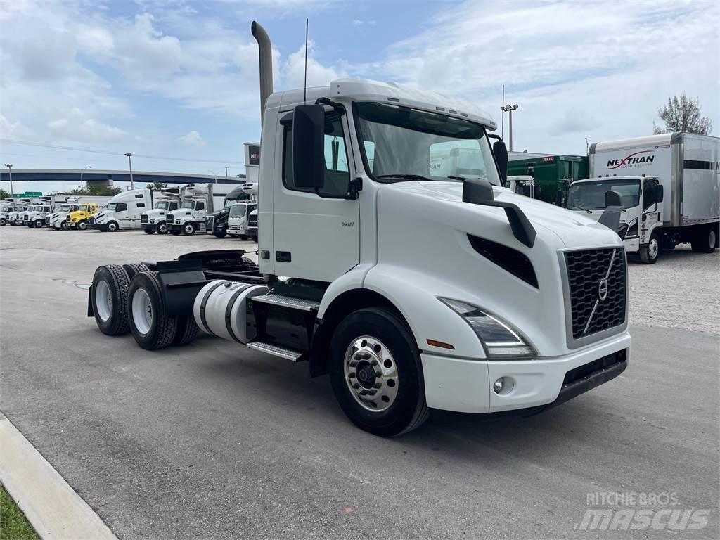 Volvo VNR64T300 曳引機組件