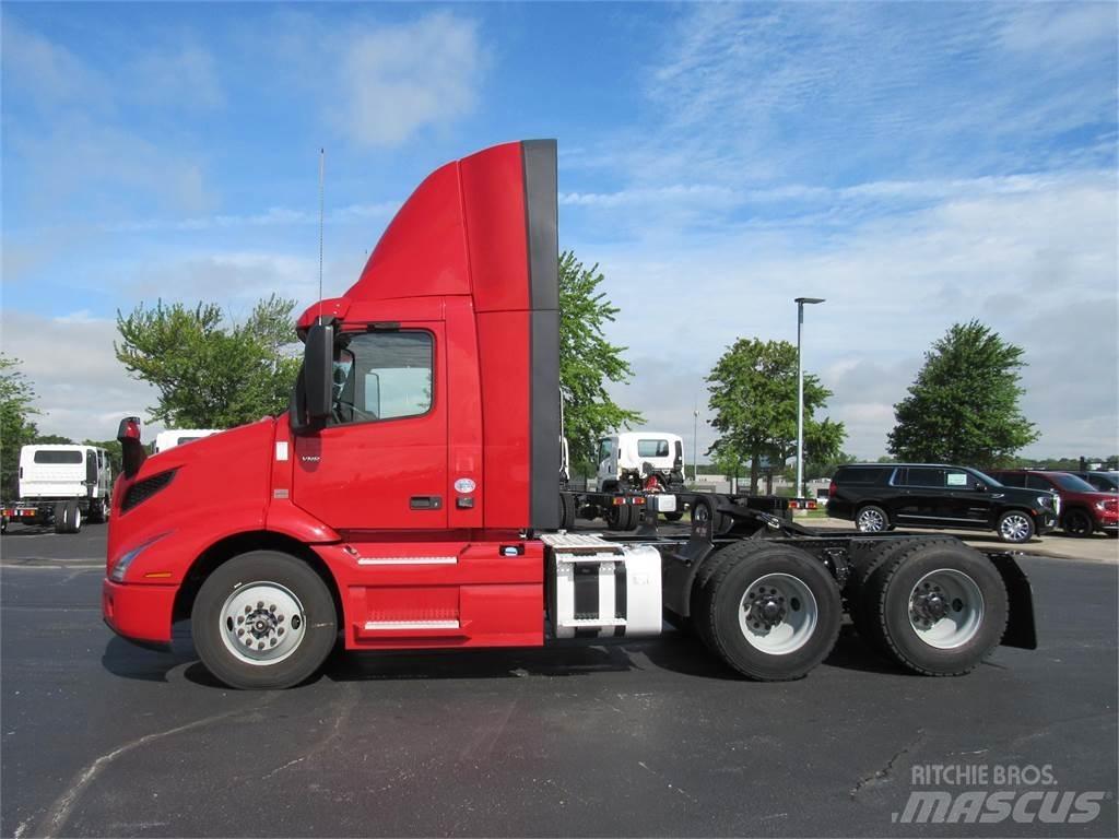 Volvo VNR64T300 曳引機組件