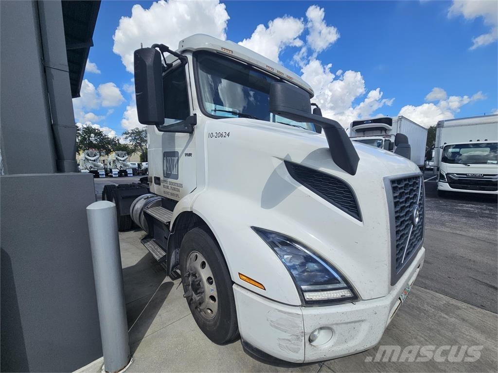 Volvo VNR64T300 曳引機組件