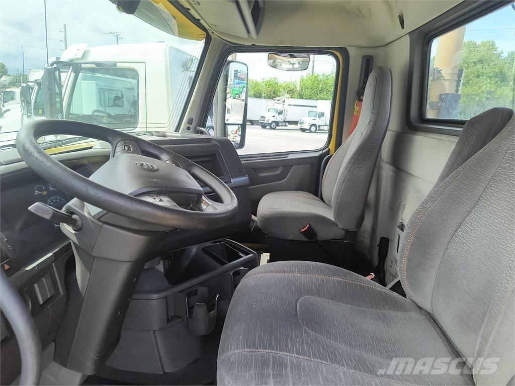 Volvo VNR64T300 曳引機組件