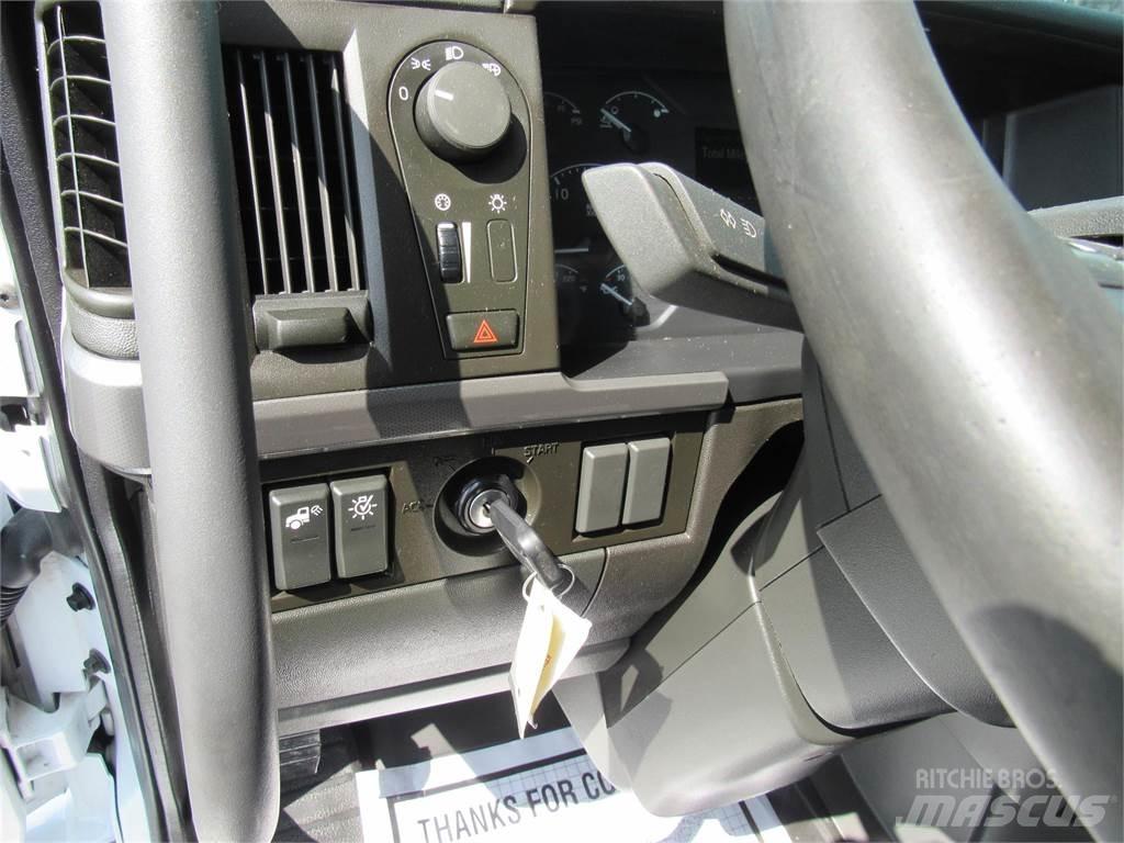 Volvo VNR64T640 曳引機組件