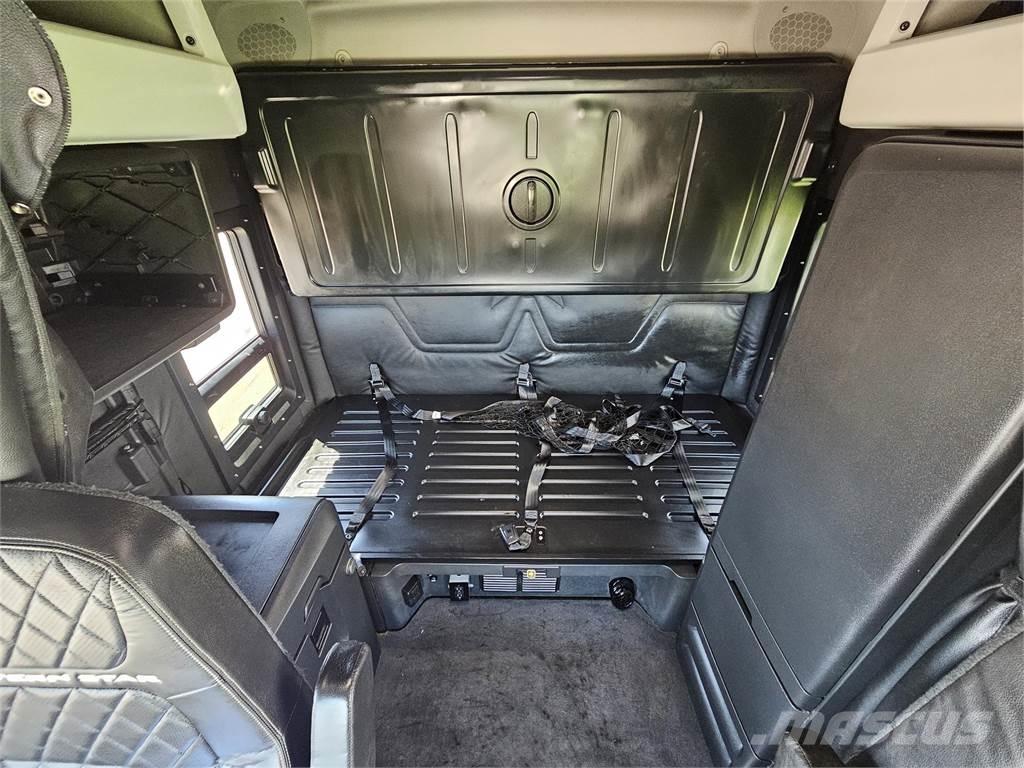 Western Star 49X 曳引機組件