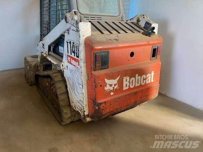 Bobcat T140 小型裝載機