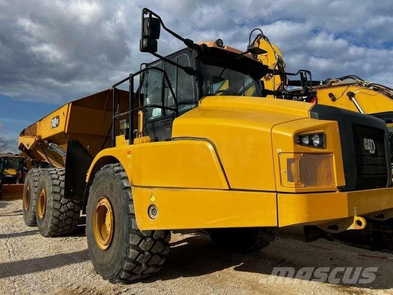 CAT 740GC 鉸接式起吊車