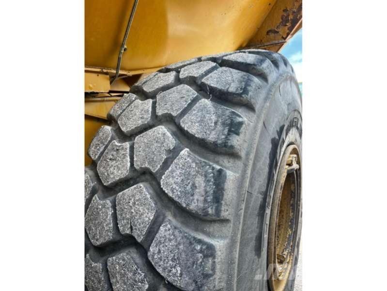 CAT 740GC 鉸接式起吊車