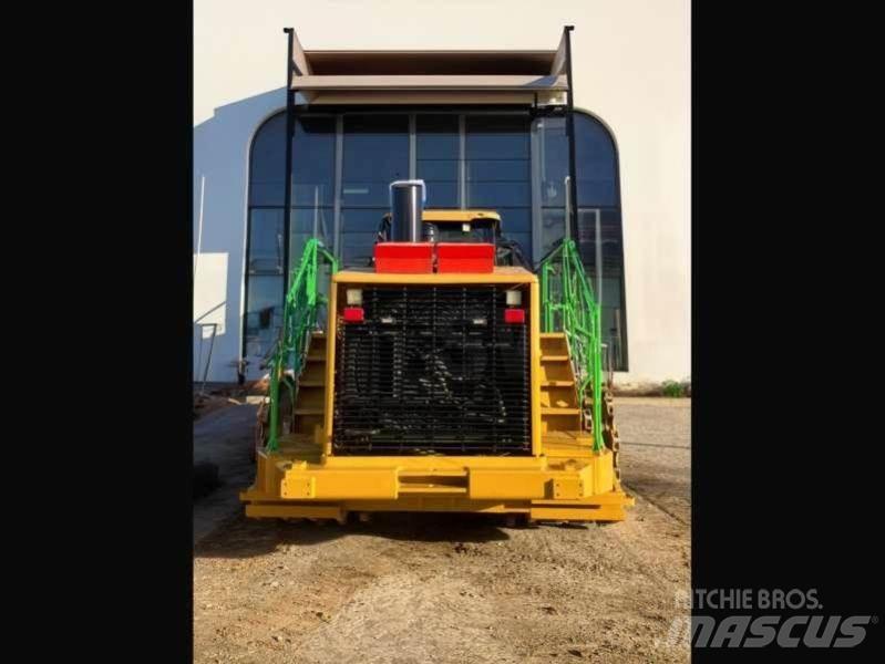 CAT 825H 廢棄物壓實機
