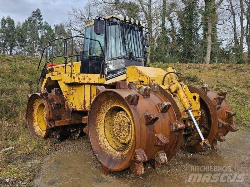 CAT 826GII 土壤壓實機