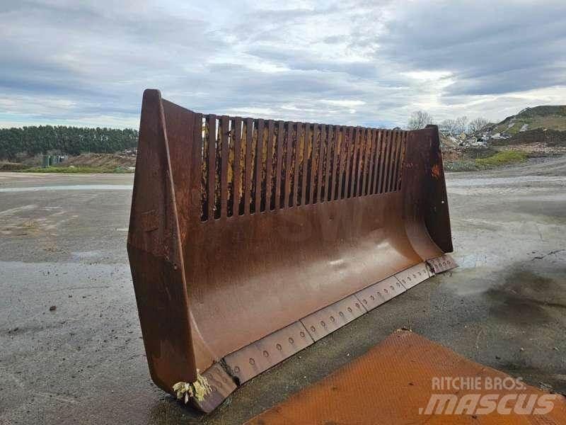 CAT 826GII 土壤壓實機