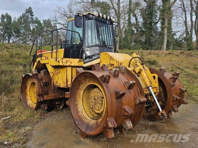 CAT 826GII 土壤壓實機