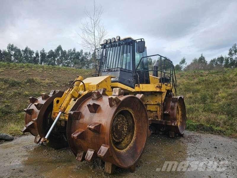 CAT 826GII 土壤壓實機